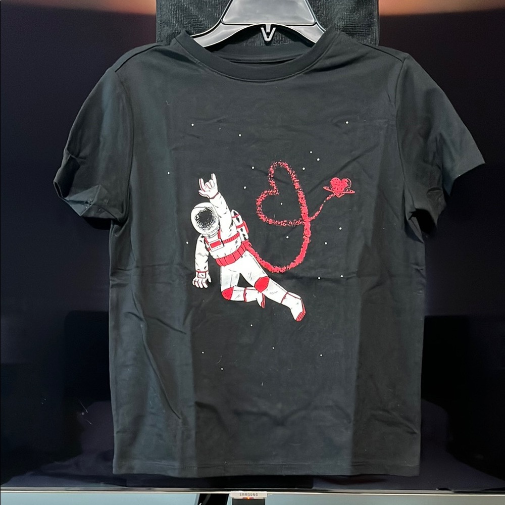 Cat & Jack Astronaut Heart Graphic Tee - Black